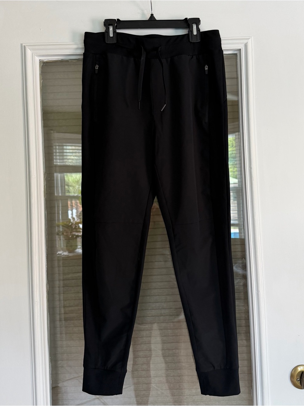 Women’s Mondetta Soft Stretch Carrot Leg Jogger (small)